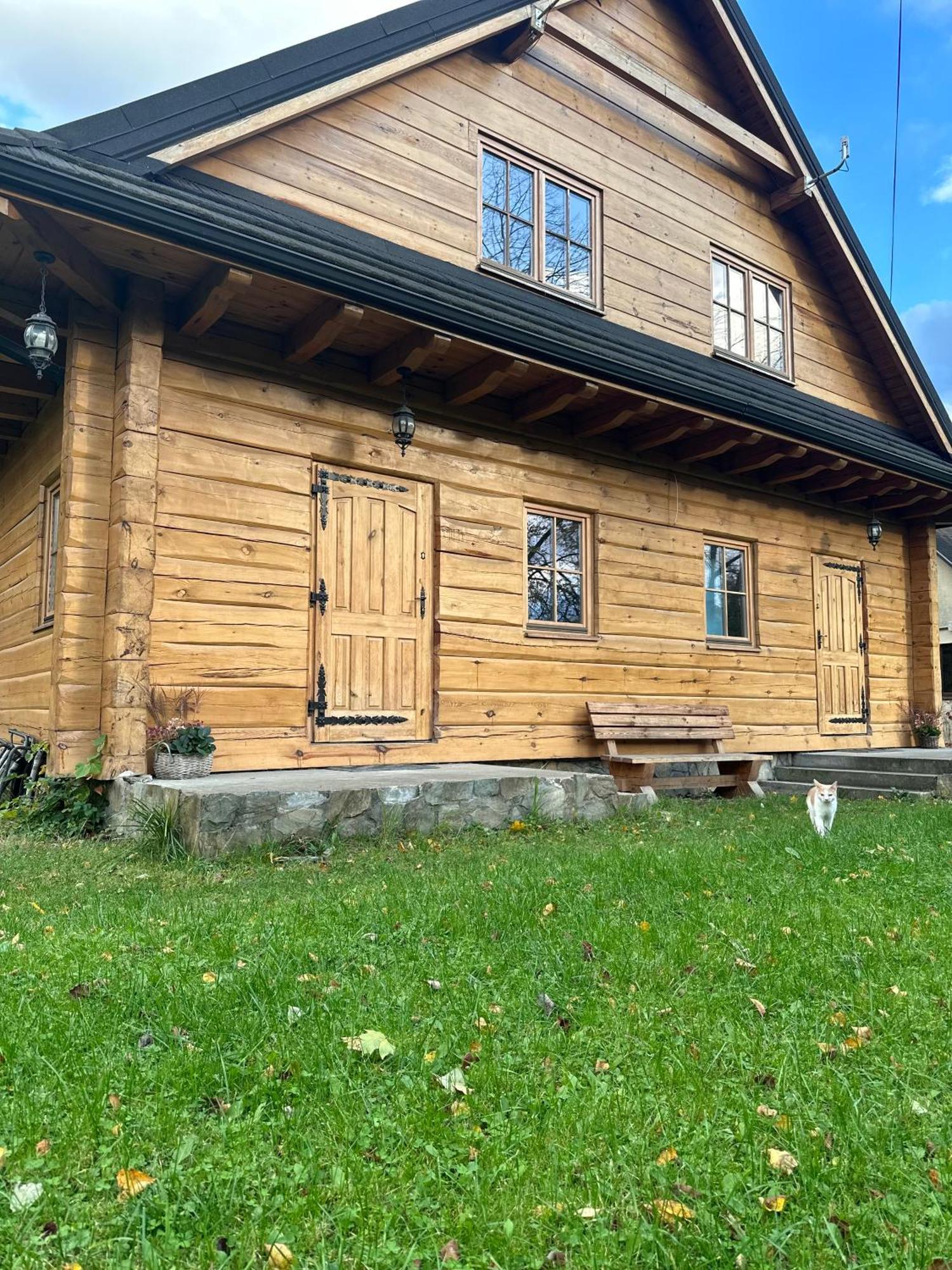 Fajna Chatka Ustrzyki Dolne Exterior foto